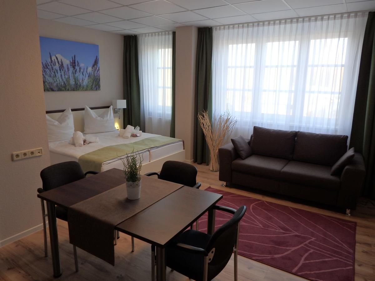 Garni Hotel Lavendelhof Nauen Eksteriør billede